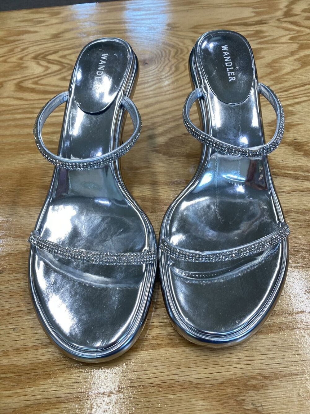 Wandler 90mm Pumps Women's 9.5 Silver Patent Leather Crystal Embellished S63
